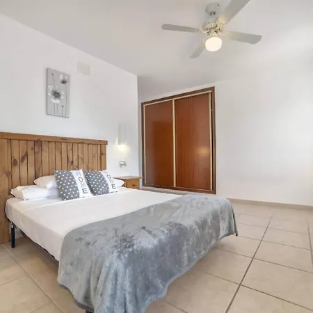 Jesica - Plusholidays *