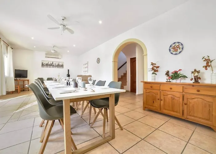 Jesica - Plusholidays * Ifach