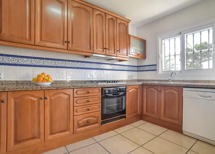 Jesica - Plusholidays Ifach